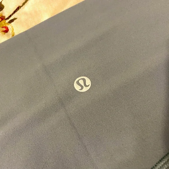Lululemon Leggings - Picture 4 of 5